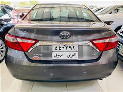 تۆیۆتا کامری